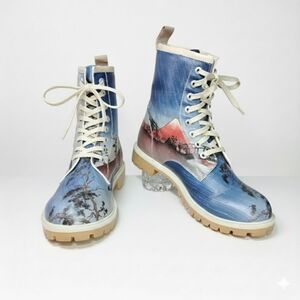 Dogo Size 38 Boots Mt. Fuji 8 Hole Lace Up Mid Calf Rugged Rubber Sole Fleece